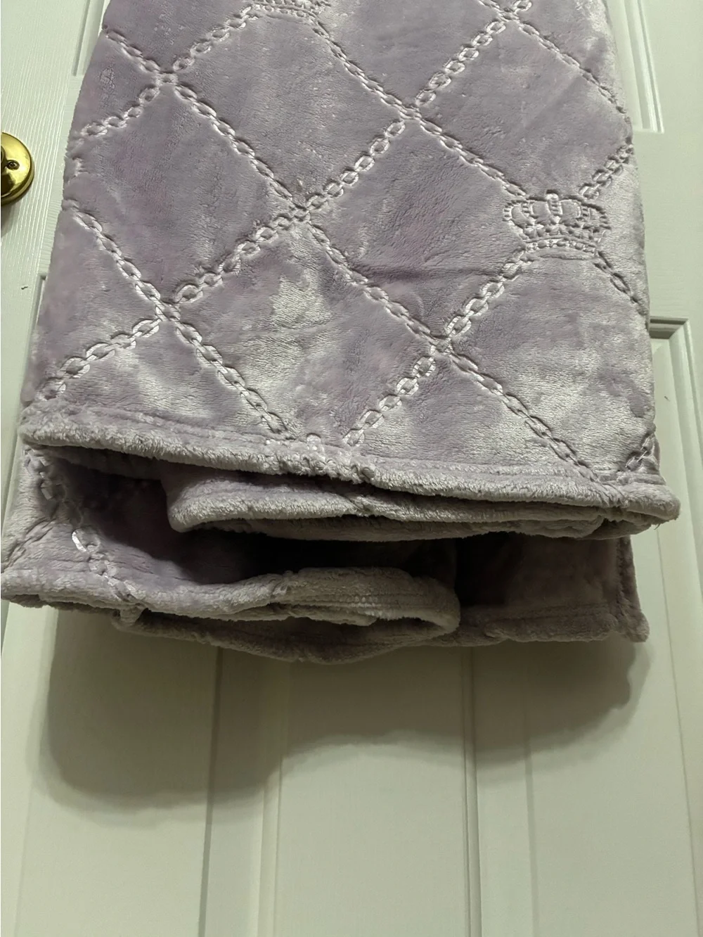 Crown & Chains throw blanket